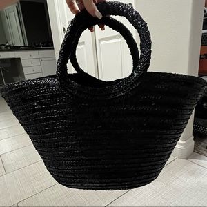Ladies Straw beach bag. Black. Used only during one week vacation